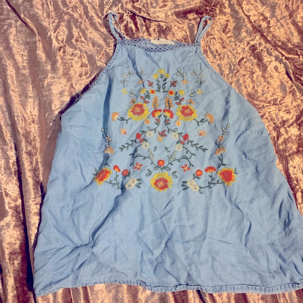 CUTE LOOSE FITTING TOP ๐ธ๐บ๐ท - Picture 2 of 3
